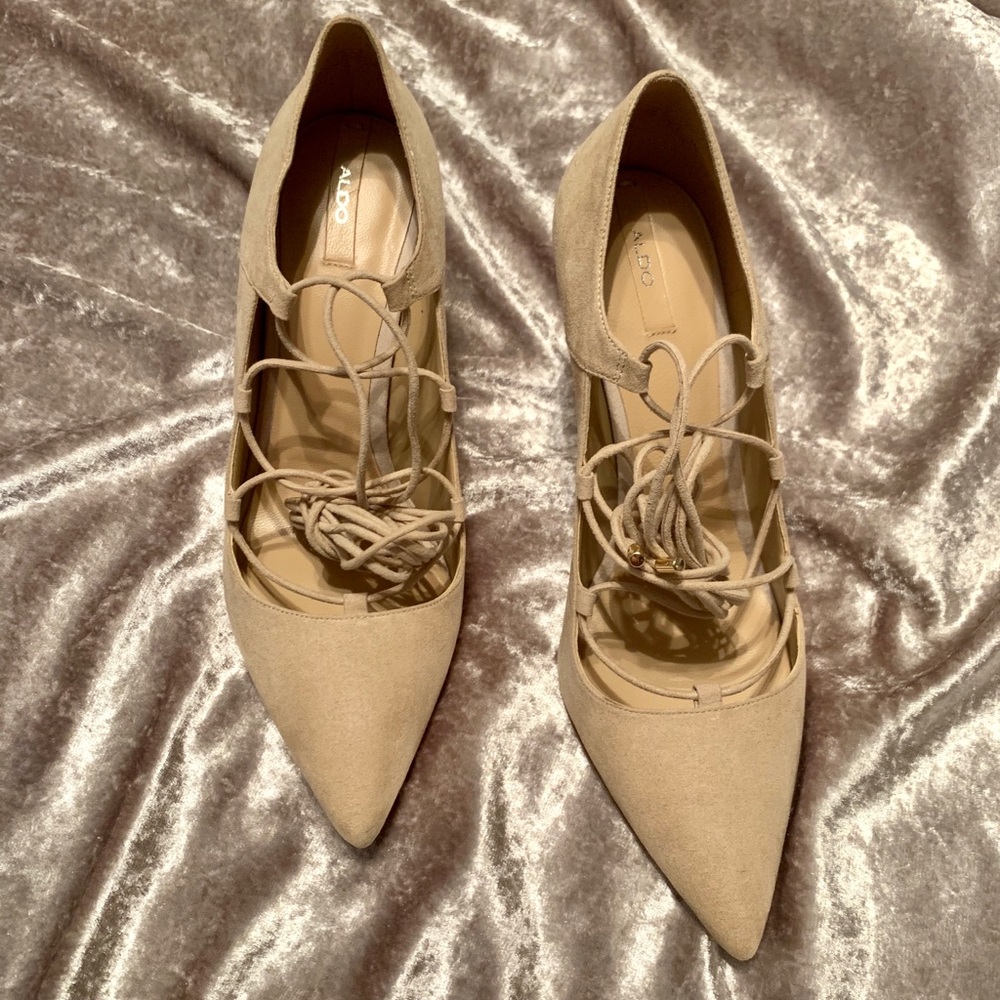Tan strapped pointed heel